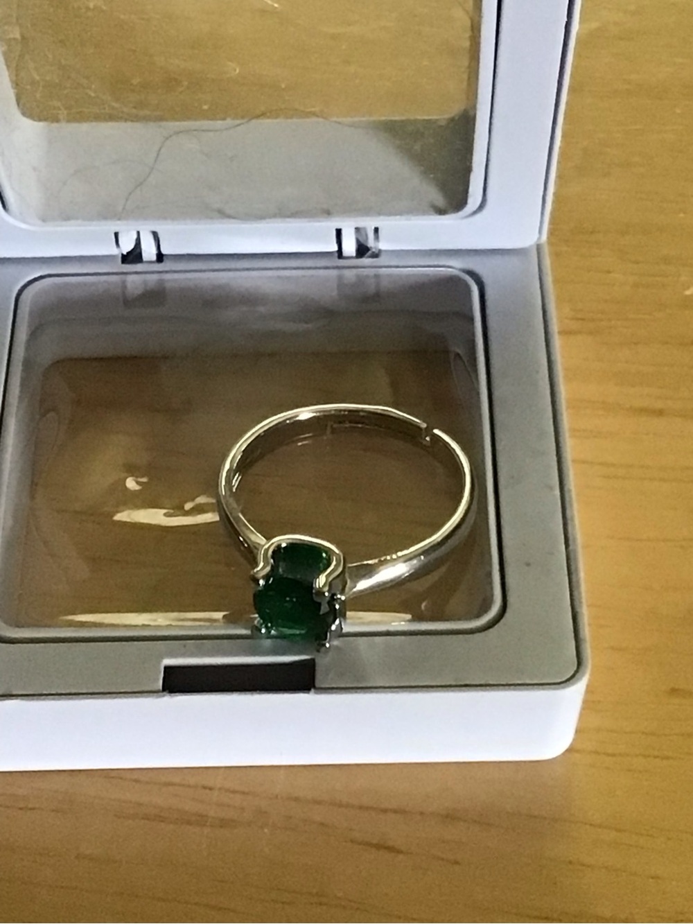 Emerald-Color Silver Ring with Oval Gemstone for Women